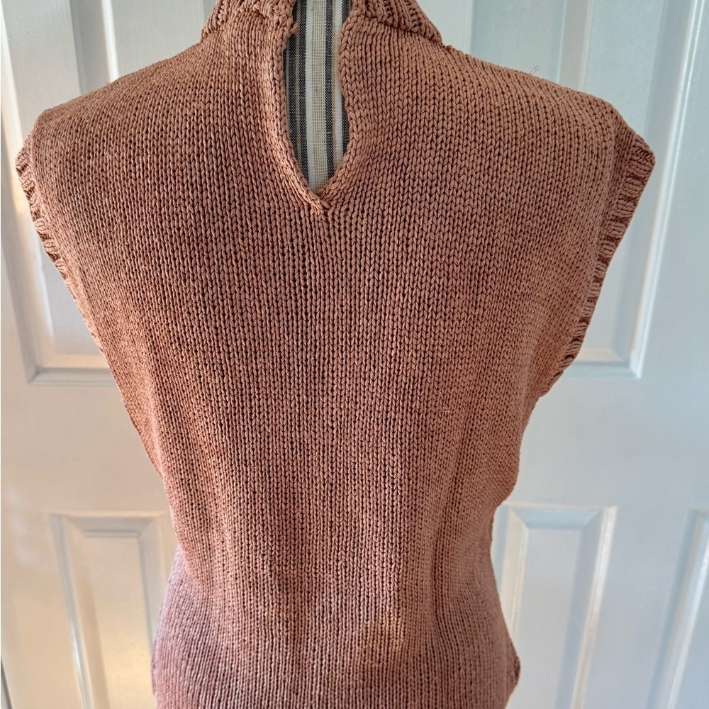Peach Silk Sweater with Ribbed Texture - Picture 4 of 9